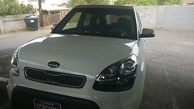 Kia : Soul 4u Hatchback 4-Door 2012 white kia soul sporty and economical at the same time