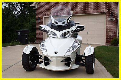 Can-Am : RT SE5 Limited Can AM Spyder RT Limited SE5 2013 Mint Condition, Only 2,983 mi. Must Sell