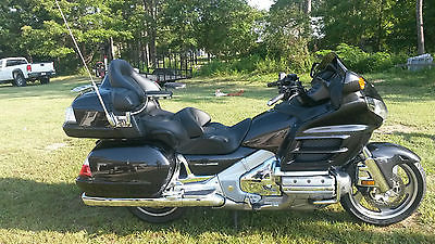 Honda : Gold Wing 2010 honda goldwing audio comfort black metalic