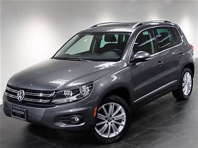 Volkswagen : Tiguan 4WD 4dr Automatic SE w/Sunroof / Nav 2013 volkswagen tiguan se awd nav heated seats pano bluetooth warranty 1 owner