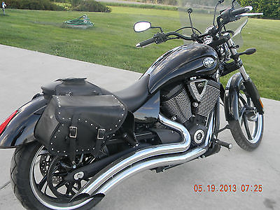 Victory : Vegas 8-ball 2009 victory vegas 8 ball black excellent condition cruiser