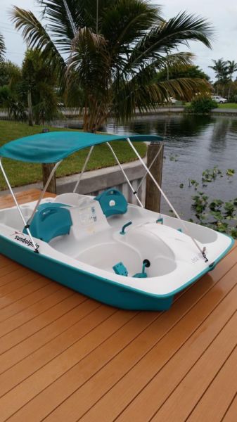 Sun Dolphin 5 seater Pedal Boat,