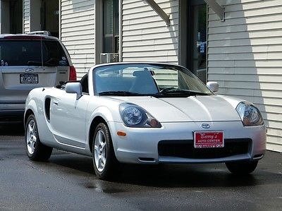 Toyota : MR2 Base 2000 toyota mr 2 spyder convertible 5 speed manual transmission 45 k miles