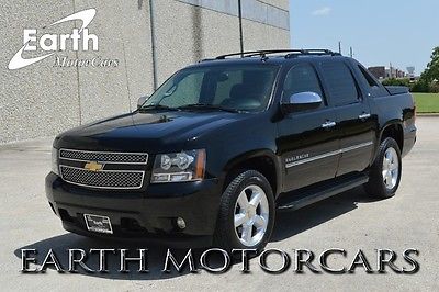 Chevrolet : Avalanche LTZ 2010 chevrolet avalanche ltz leather heat cooled seats nav roof loaded