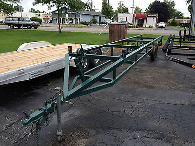 PONTOON TRAILER FITS BOATS UP TO 28'
