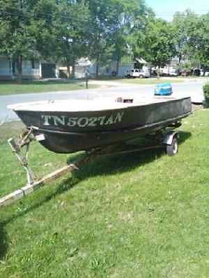 1957 Dunphy Wooden Speed Boat - PROJECT BOAT