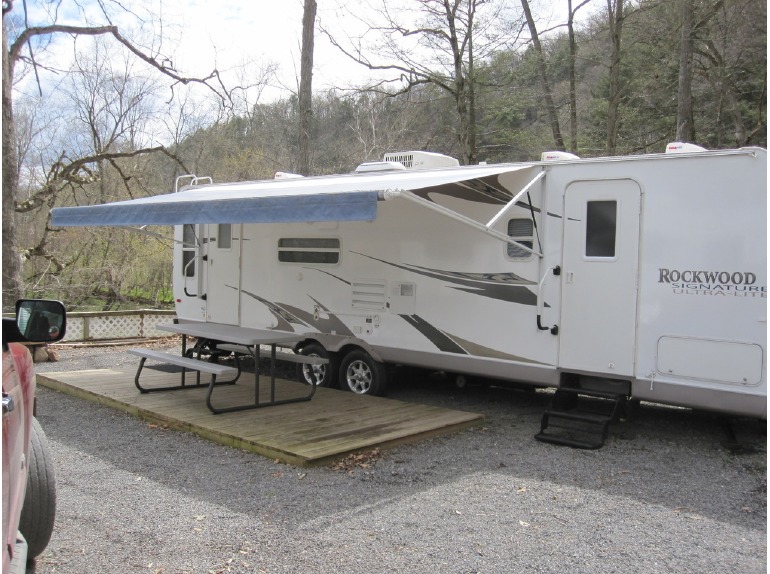 2009 Forest River Rockwood Signature Ultra 8314SS