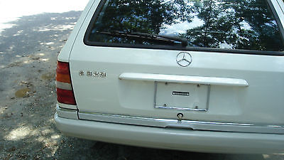 Mercedes-Benz : E-Class E320 WAGON 1994 benz e 320 wagon