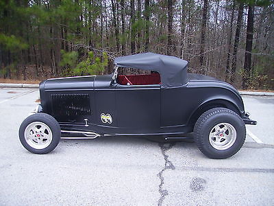 Ford : Other Hi Boy Roadster 1932 ford hi boy roadster speedway chassis 350 v 8 400 trans disc brakes nice car