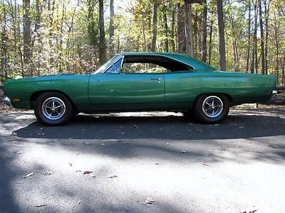 Plymouth : Road Runner 2 dr. Hardtop 1969 plymouth roadrunner original rallye green car one of the nicest