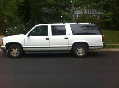 Chevrolet : Suburban White 1996 chevy suburban for sale