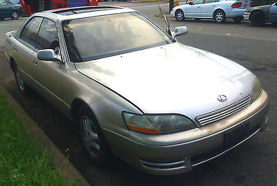 Lexus : ES Tan It is great condition and smooth running