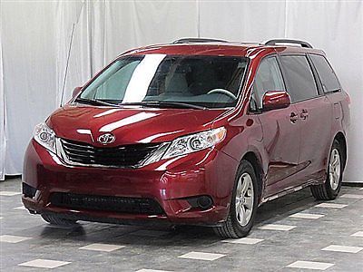 Toyota : Sienna 5dr 7-Passenger Van V6 LE AAS FWD 2014 toyota sienna le 12 k alloy power doors tinted