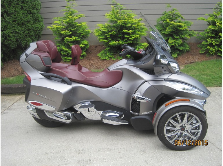 2014 Can-Am Spyder RT LIMITED