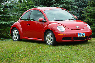 Volkswagen : Beetle-New Red 2 Door 2006 vw new beetle red tdi 5 speed