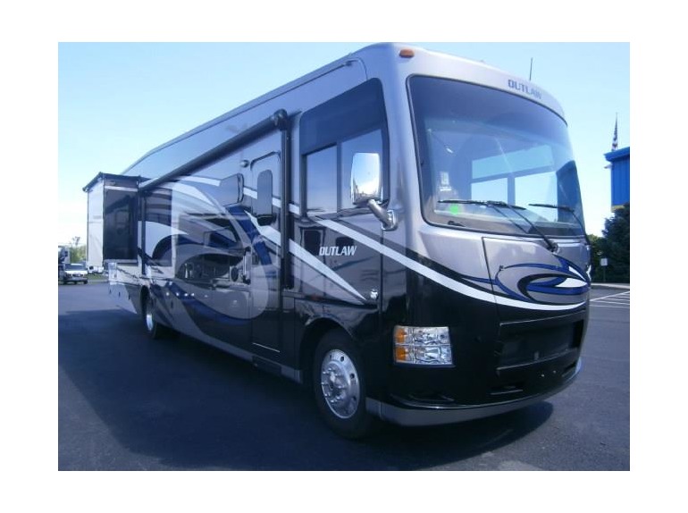 2016 Thor Motor Coach Outlaw 38RE