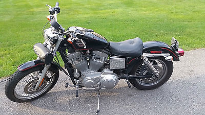 Harley-Davidson : Sportster USED Black and Red Harley Davidson Sportster 883