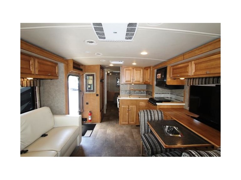 2016 Itasca SUNSTAR LX 30T