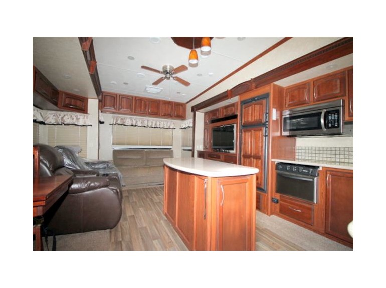 2014 Forest River Columbus 320RS
