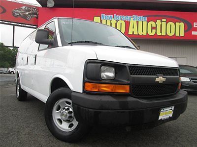 Chevrolet : Express RWD 2500 135