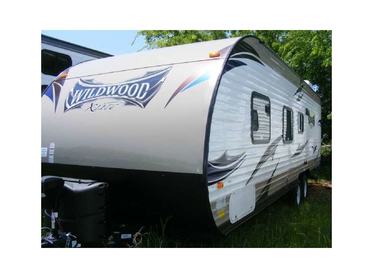 2016 Forest River Wildwood X-Lite 261BH