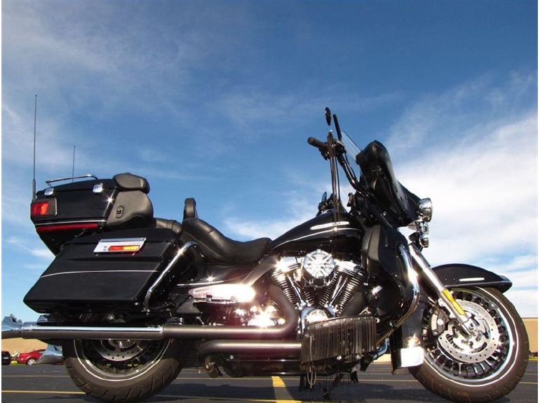 2013 Harley-Davidson ELECTRA GLIDE ULTRA LIMITED FLHTK