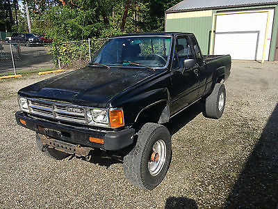 Toyota : Tacoma SR5 1987 toyota pick up sr 5 extended cab 5 speed 4 x 4