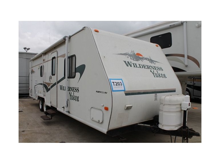 2004 Fleetwood Wilderness Yukon 829S