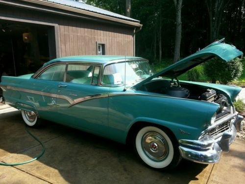 Ford : Fairlane Victoria Amazing condition! - 2 door with electric seats, newer paint