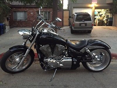 Honda : VTX 2004 honda vtx 1300 c 6100 miles