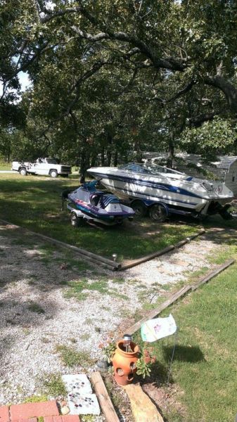Sea Ray Boat 21 ft like new,inboard,outboard only 250 hrs