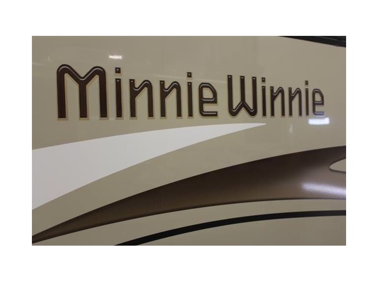 2015 Winnebago Minnie 25B