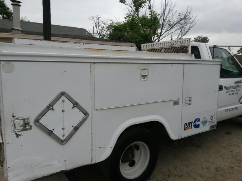 UTILITY TRUCK FOR SALE OR TRADE 909