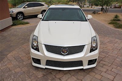 Cadillac : CTS 4dr Sedan 2013 cadillac cts v pano roof 7 k miles pearl white supercharged 556 hp