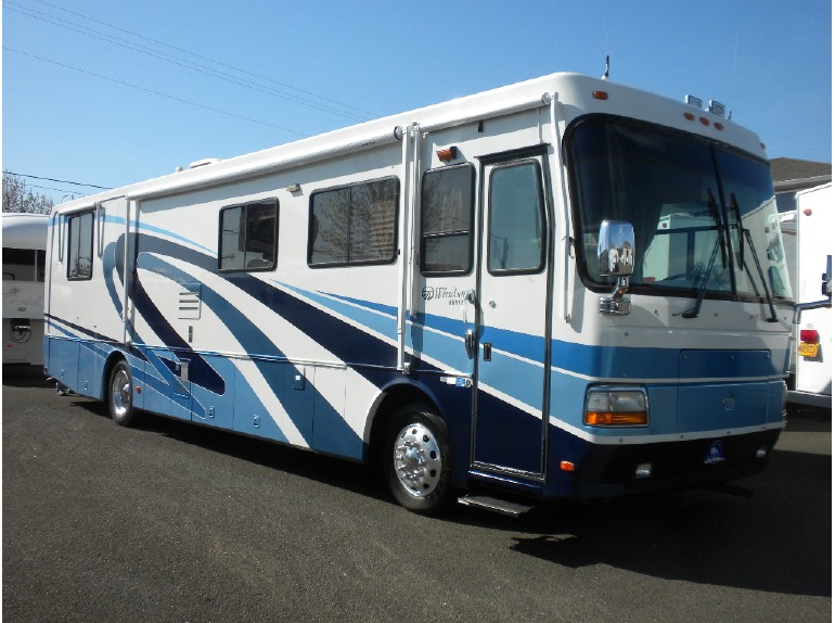 1999 Monaco WINDSER 38FT DIESEL WITH SLIDE 63K MILES