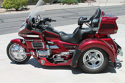 Honda : Gold Wing Two tone red, Motor Trike Conversion, Excellent Condition, Low Mileage