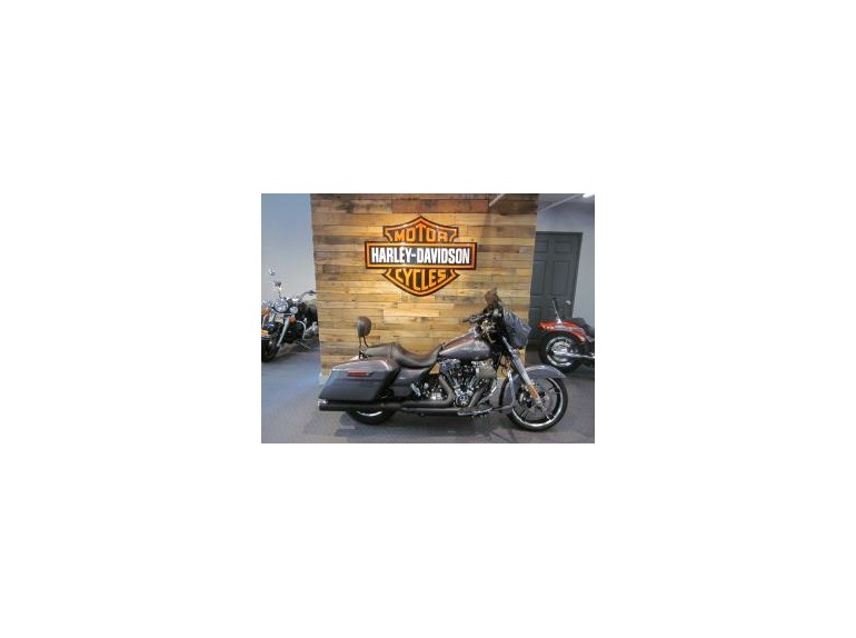 2014 Harley Davidson 20104 FLHXS