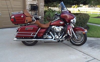 Harley-Davidson : Touring LOW MILEAGE - 2009 Harley Davidson Ultra Classic Electra Glide Motorcycle