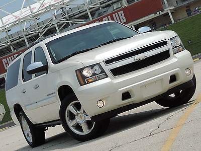 Chevrolet : Suburban LTZ  2008 chevrolet suburban 1500 ltz 5.3 l 4 wd pearl white n black loaded runs great