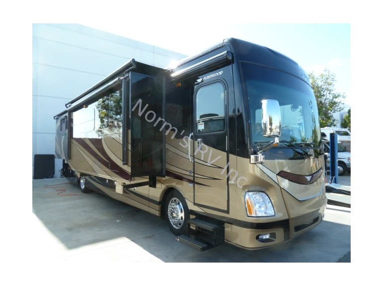 2016 Fleetwood Discovery 37R