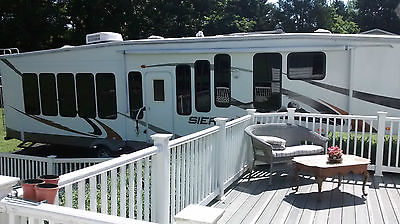 38ft Forest River 5th Wheel GREAT CONDITION!!!! 10,000 under blue book!