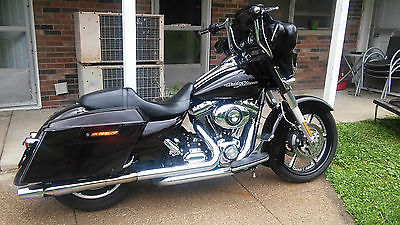 Harley-Davidson : Touring 2011 harley davidson streetglide motorcycle