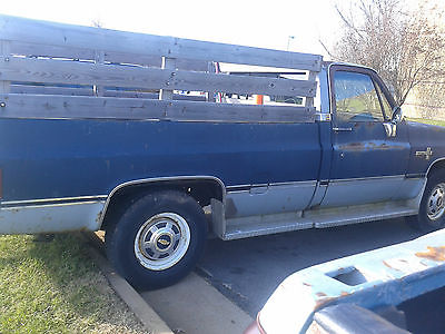 Chevrolet : Other Pickups K 1985 chevy scottsdale 20 pick up only 20 k miles 350 engine auto 8 ft bed