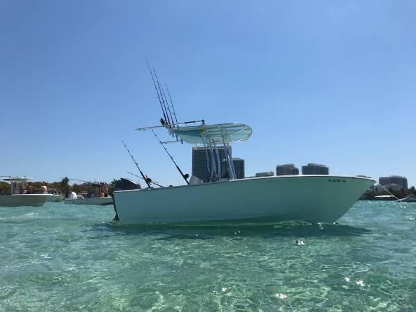 2016 Sportsman 19 Island Reef