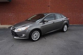 Ford : Focus SEL 2012 ford focus sel loaded leather moonroof park distance control clean