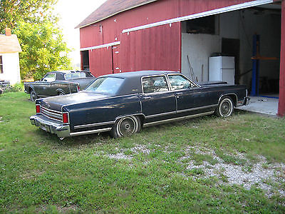 Lincoln : Continental fairly nice 1979 Lincoln Continental Collector Series in Triple Midnight Blue