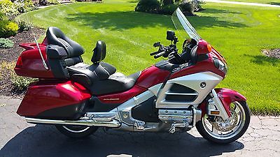 Honda : Gold Wing 2012 honda gl 1800 goldwing red many extras