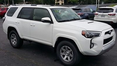 Toyota : 4Runner Trail Premium 4 x 4 4 wd power auto leather nav navigation kdss off road trd trail camera entune