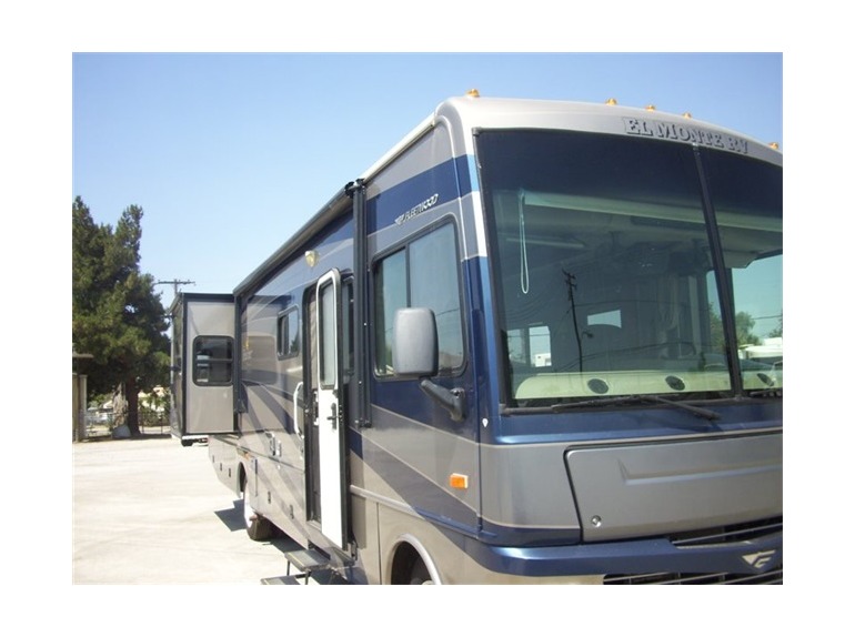 2009 Fleetwood Bounder 35H