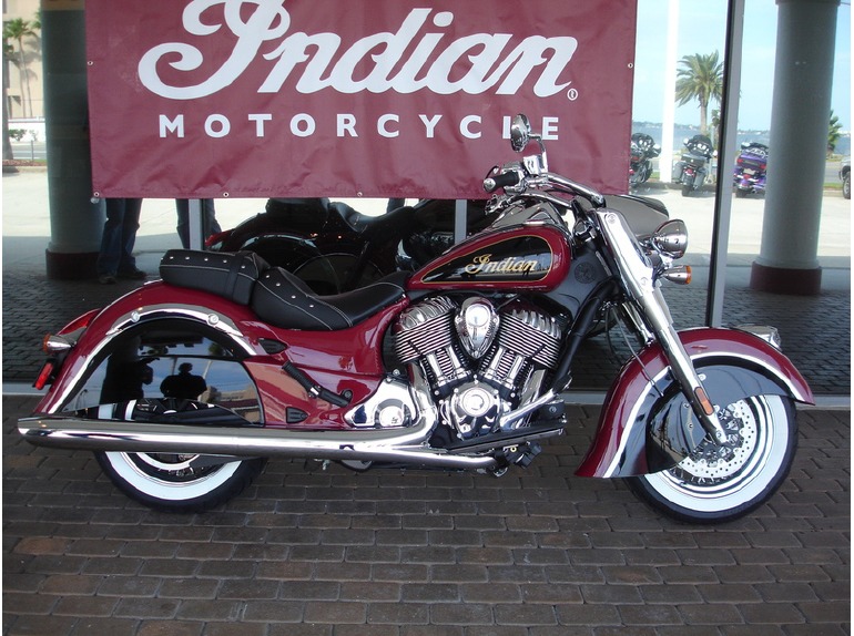 2015 Indian Chief Classic Indian Red/Thunder Black